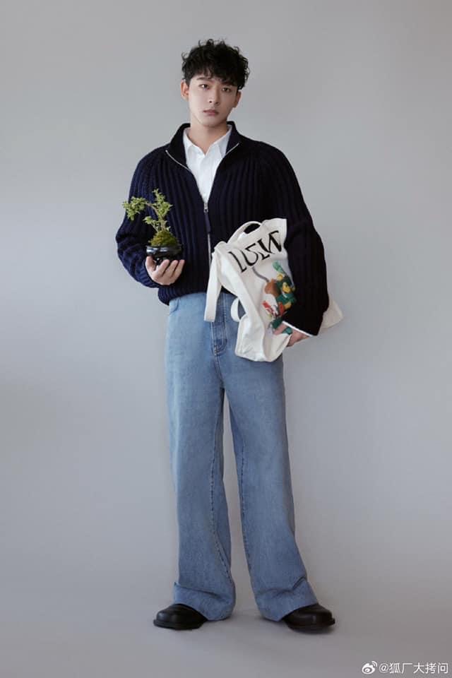 Tóc Tiên rất slay khi chung khung hình với Baifern, Dương Mịch khoe lưng trần quyến rũ tại event LOEWE- Ảnh 22.