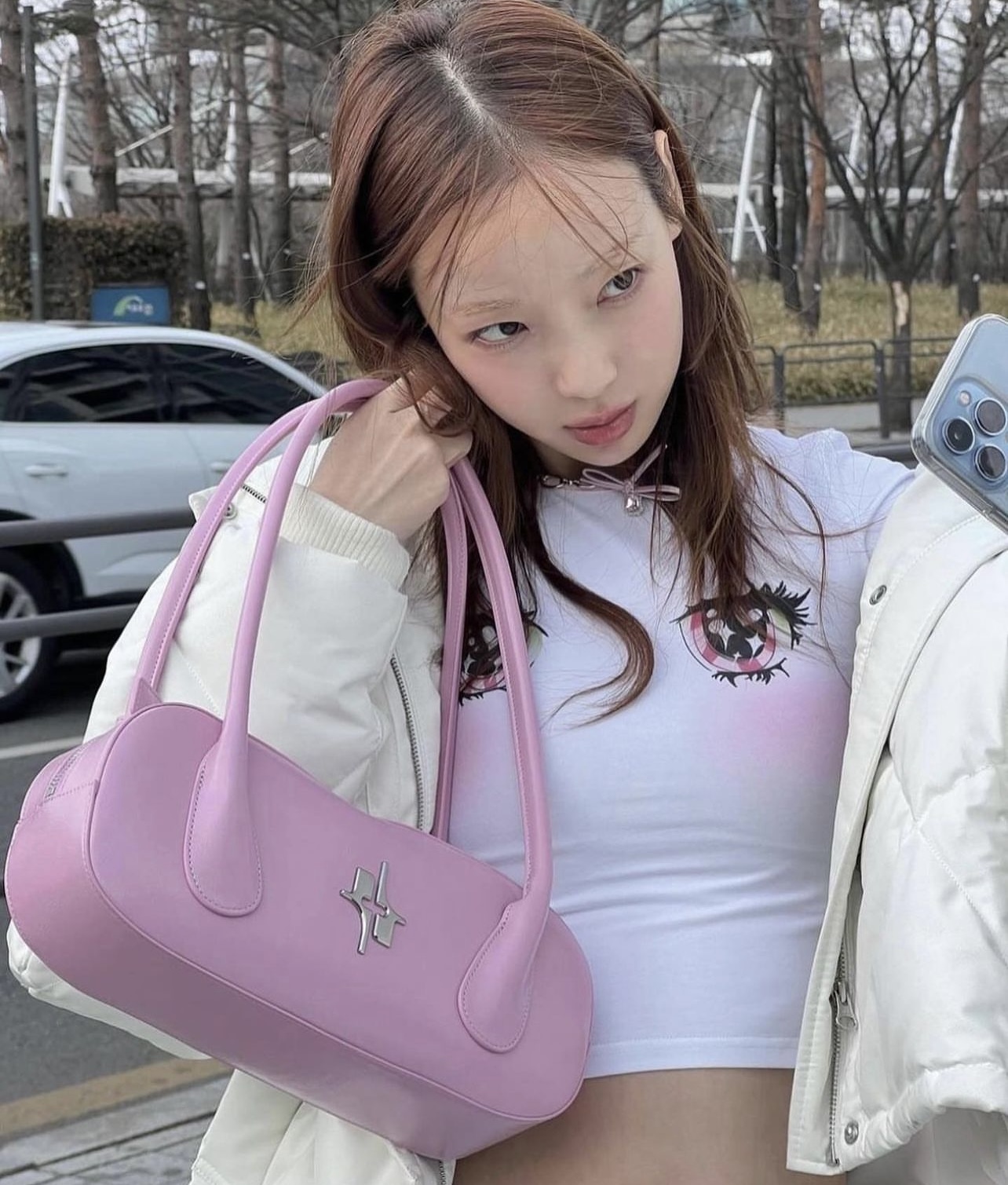 Túi local brand cháy hàng liên tục ở Hàn: Đang xâm chiếm Instagram hội gái xinh, hợp mọi style nhờ phom cool- Ảnh 7.