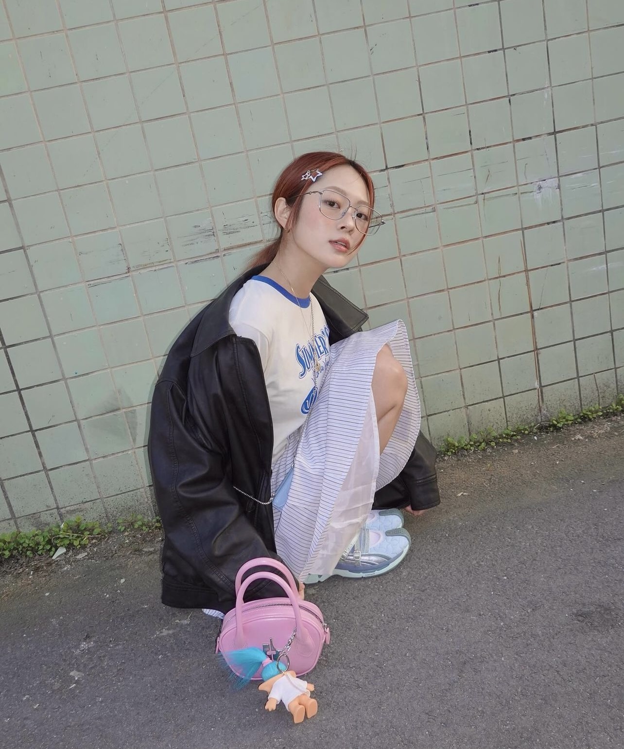 Túi local brand cháy hàng liên tục ở Hàn: Đang xâm chiếm Instagram hội gái xinh, hợp mọi style nhờ phom cool- Ảnh 9.