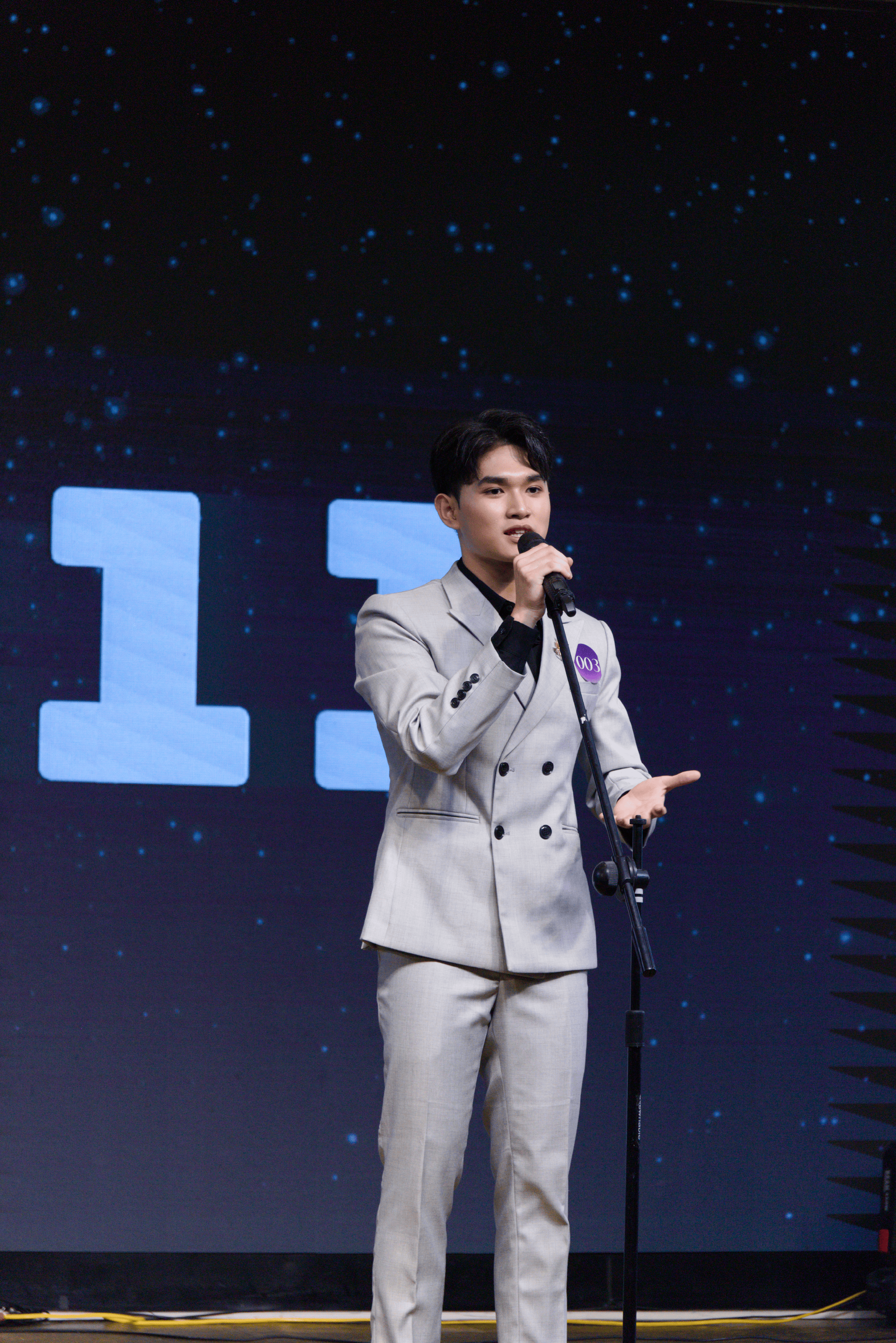 Cặp nam thanh nữ tú vừa lên ngôi Tân Đại sứ của Chuyên Sư phạm: Tài - sắc đều xứng đáng!- Ảnh 10. Cặp nam thanh nữ tú vừa lên ngôi Tân Đại sứ của Chuyên Sư phạm: Tài - sắc đều xứng đáng!- Ảnh 10.