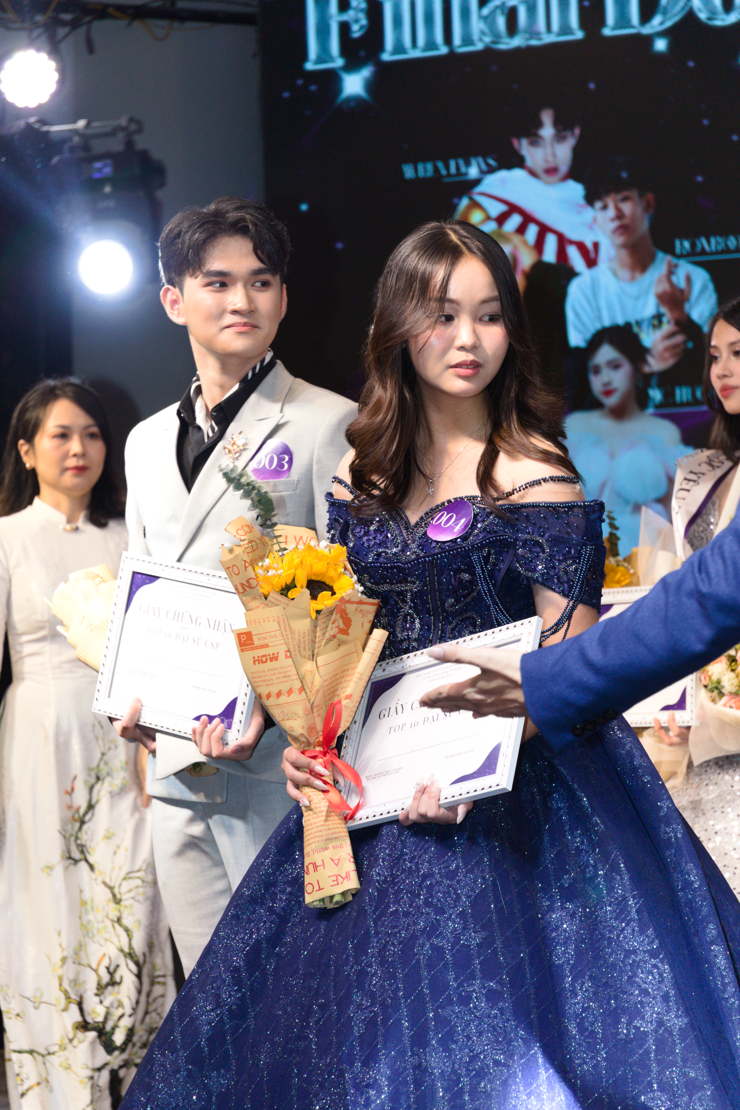 Cặp nam thanh nữ tú vừa lên ngôi Tân Đại sứ của Chuyên Sư phạm: Tài - sắc đều xứng đáng!- Ảnh 11. Cặp nam thanh nữ tú vừa lên ngôi Tân Đại sứ của Chuyên Sư phạm: Tài - sắc đều xứng đáng!- Ảnh 11.