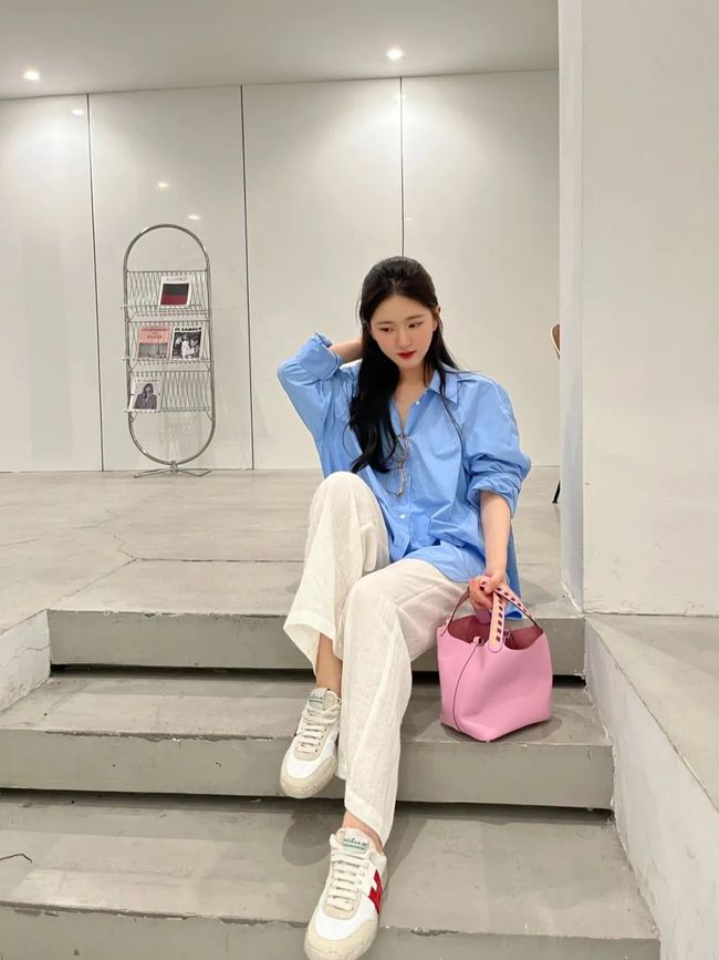 Xinh đẹp, dáng thon nhưng cớ sao Triệu Lộ Tư, Bạch Lộc, Ngu Thư Hân cứ mất điểm khi đi event cao cấp?- Ảnh 10. Xinh đẹp, dáng thon nhưng cớ sao Triệu Lộ Tư, Bạch Lộc, Ngu Thư Hân cứ mất điểm khi đi event cao cấp?- Ảnh 10.