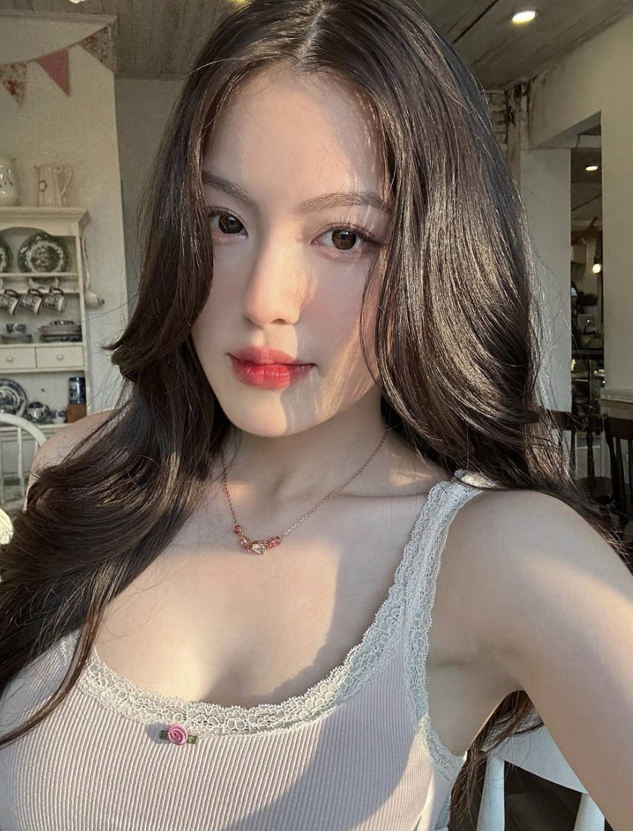 Nhan sắc ngày xưa của bạn gái HIEUTHUHAI bỗng hot lại sau 1 đêm- Ảnh 5.