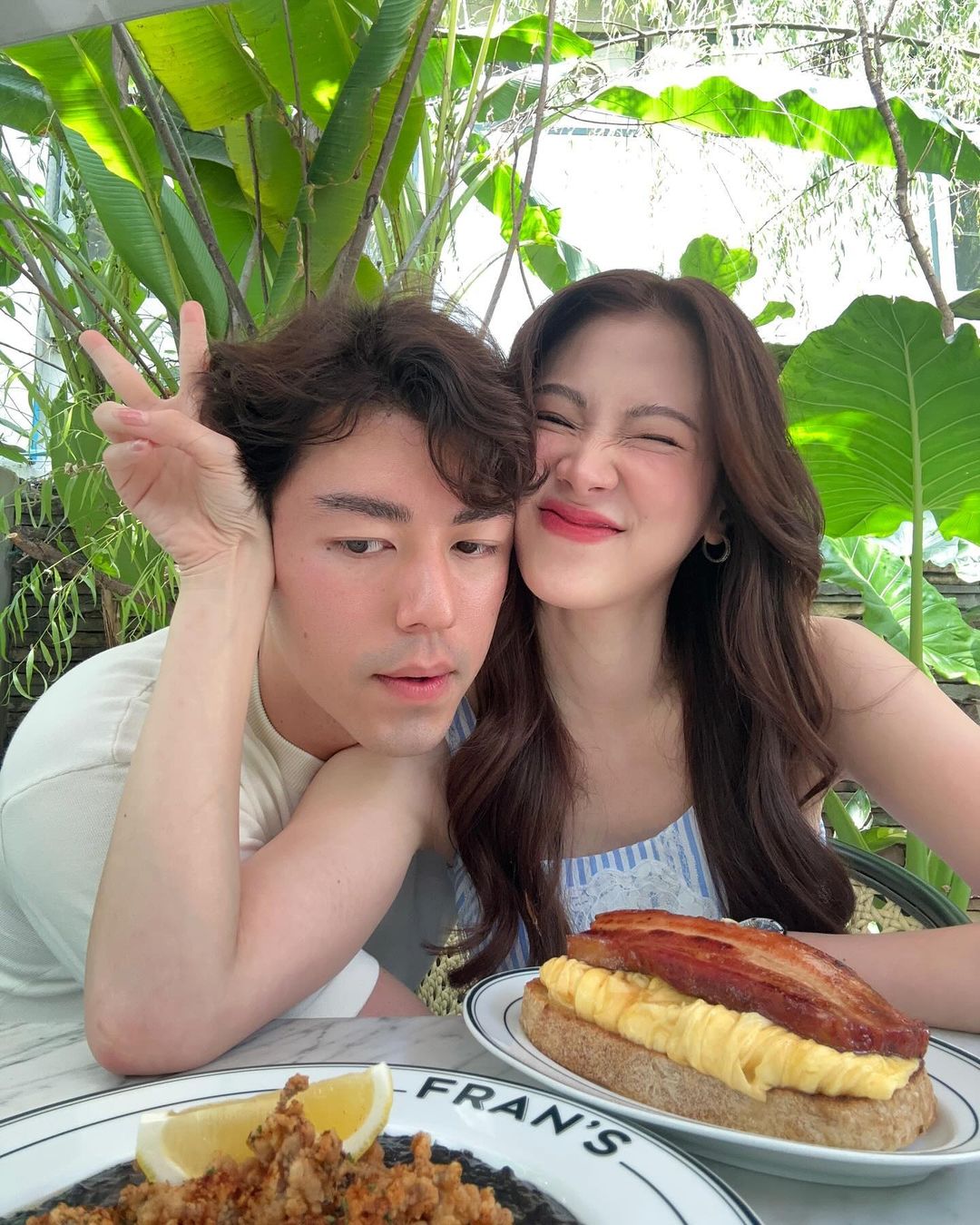 Hẹn hò dịp cuối tuần, Baifern Pimchanok "đốn tim" công chúng với khoảnh khắc ra dáng vợ đảm khi làm điều này cho bạn trai- Ảnh 3.