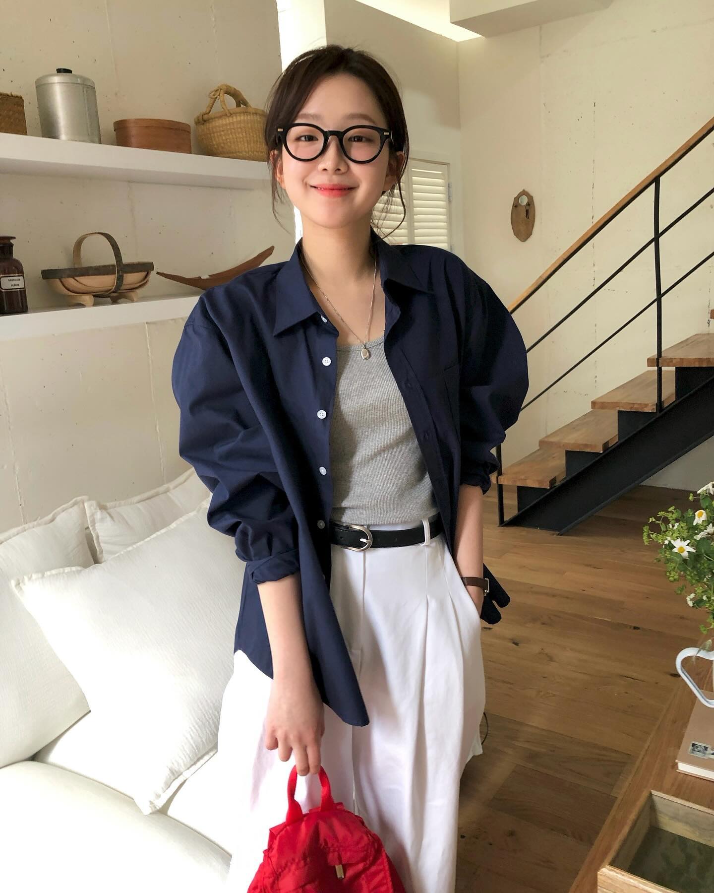 Mẫu áo đáng sắm nhất mùa hè: Che bắp tay đỉnh, chống nắng tốt, diện được mọi lúc- Ảnh 8.