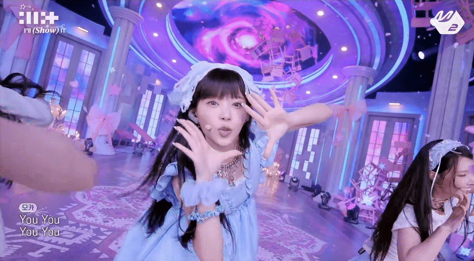 HYBE “nhân bản" nhóm nữ: Nhạc không quá 3 phút, visual xinh lung linh, khả năng tạo trend dẫn đầu Kpop- Ảnh 15.
