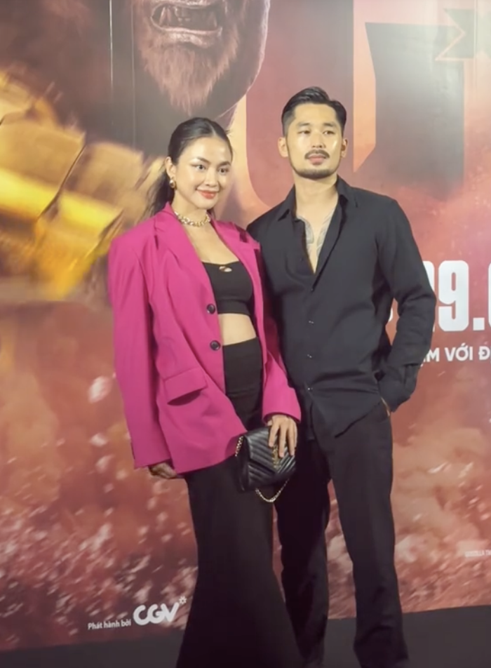 Mỹ nhân "biến mất" khỏi showbiz bất ngờ ôm bụng bầu vượt mặt dự sự kiện- Ảnh 2.