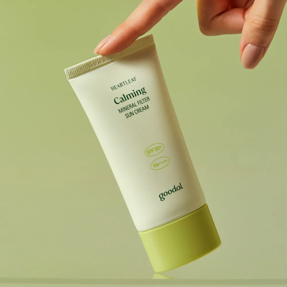 "Best seller" tại Olive Young: 5 kem chống nắng dưỡng ẩm "thần sầu", nàng dùng rồi dễ là sẽ giới thiệu cho người quen- Ảnh 11. "Best seller" tại Olive Young: 5 kem chống nắng dưỡng ẩm "thần sầu", nàng dùng rồi dễ là sẽ giới thiệu cho người quen- Ảnh 11.