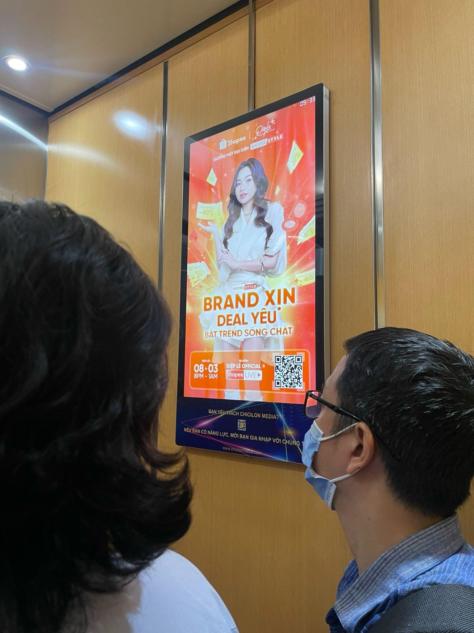 Hình ảnh Diệp Lê phủ sóng khắp billboard tại TP. Hồ Chí Minh và Hà Nội, chuyện gì đang xảy ra?- Ảnh 3.