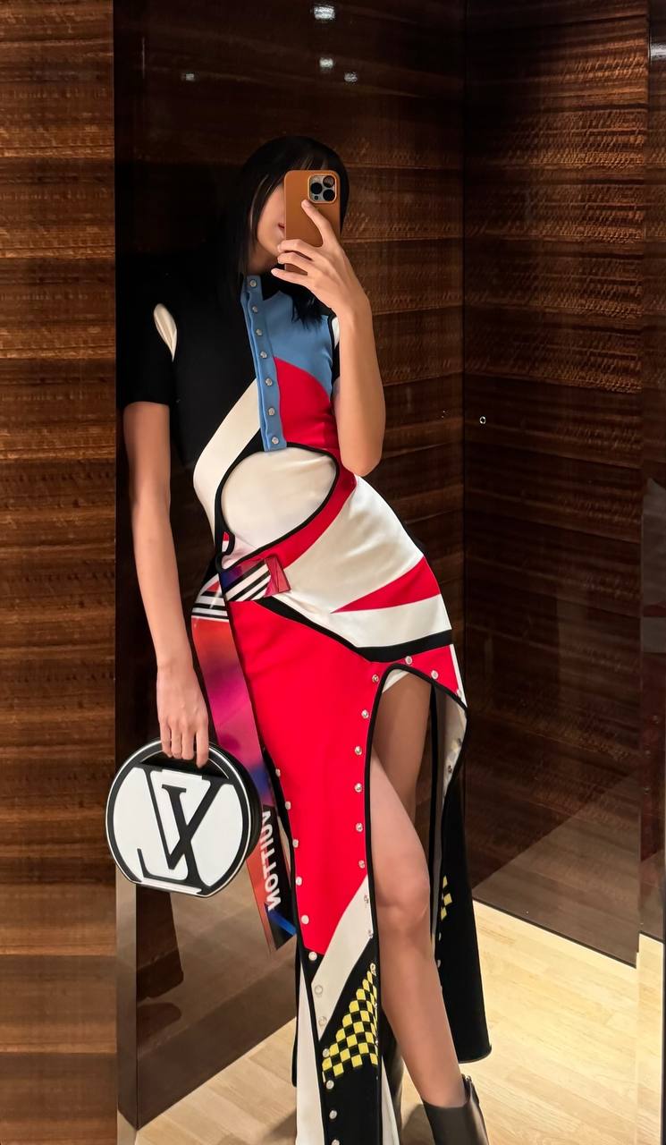 Louis Vuitton sẽ là chương hai của tương lai Lisa?- Ảnh 11. Louis Vuitton sẽ là chương hai của tương lai Lisa?- Ảnh 11.