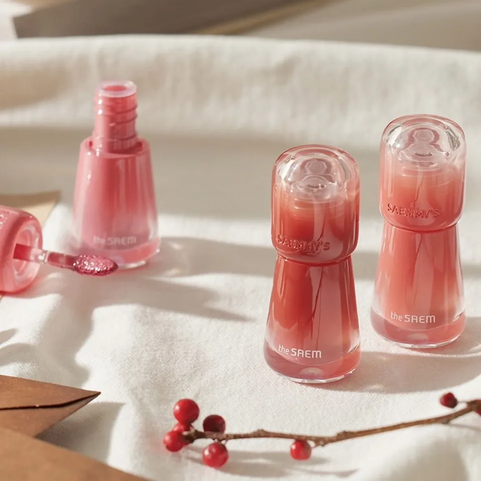 Thêm một thỏi son bóng "chuốc say" gái Hàn vì packaging độc nhất vô nhị: Nhìn thôi đã muốn "rút ví" sắm- Ảnh 3. Thêm một thỏi son bóng "chuốc say" gái Hàn vì packaging độc nhất vô nhị: Nhìn thôi đã muốn "rút ví" sắm- Ảnh 3.