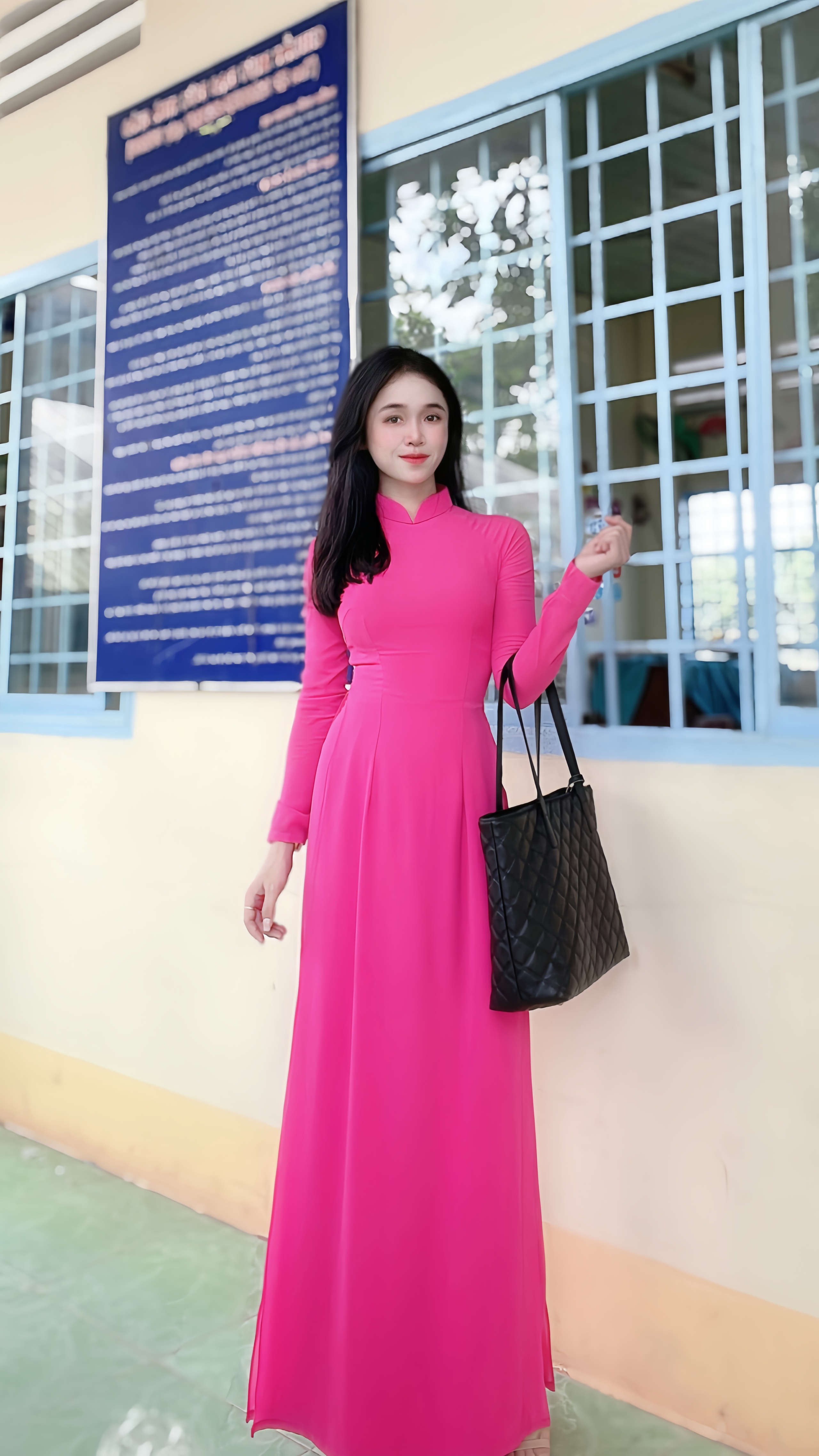 Cô giáo tiểu học đang hot TikTok: Mặt xinh - dáng đỉnh, BST áo dài đi dạy cả tuần không trùng màu là xịn nhất!- Ảnh 1.