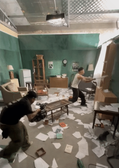 “GD Việt Nam” MCK diễn hết mình trong hậu trường MV parody, CiCi Anh Chi bất ngờ xuất hiện làm “gián đoạn" ekip- Ảnh 1.