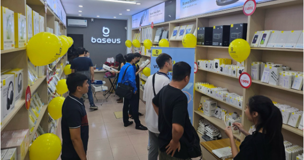 Tưng bừng khai trương cửa hàng Baseus đầu tiên tại Hà Nội- Ảnh 1.