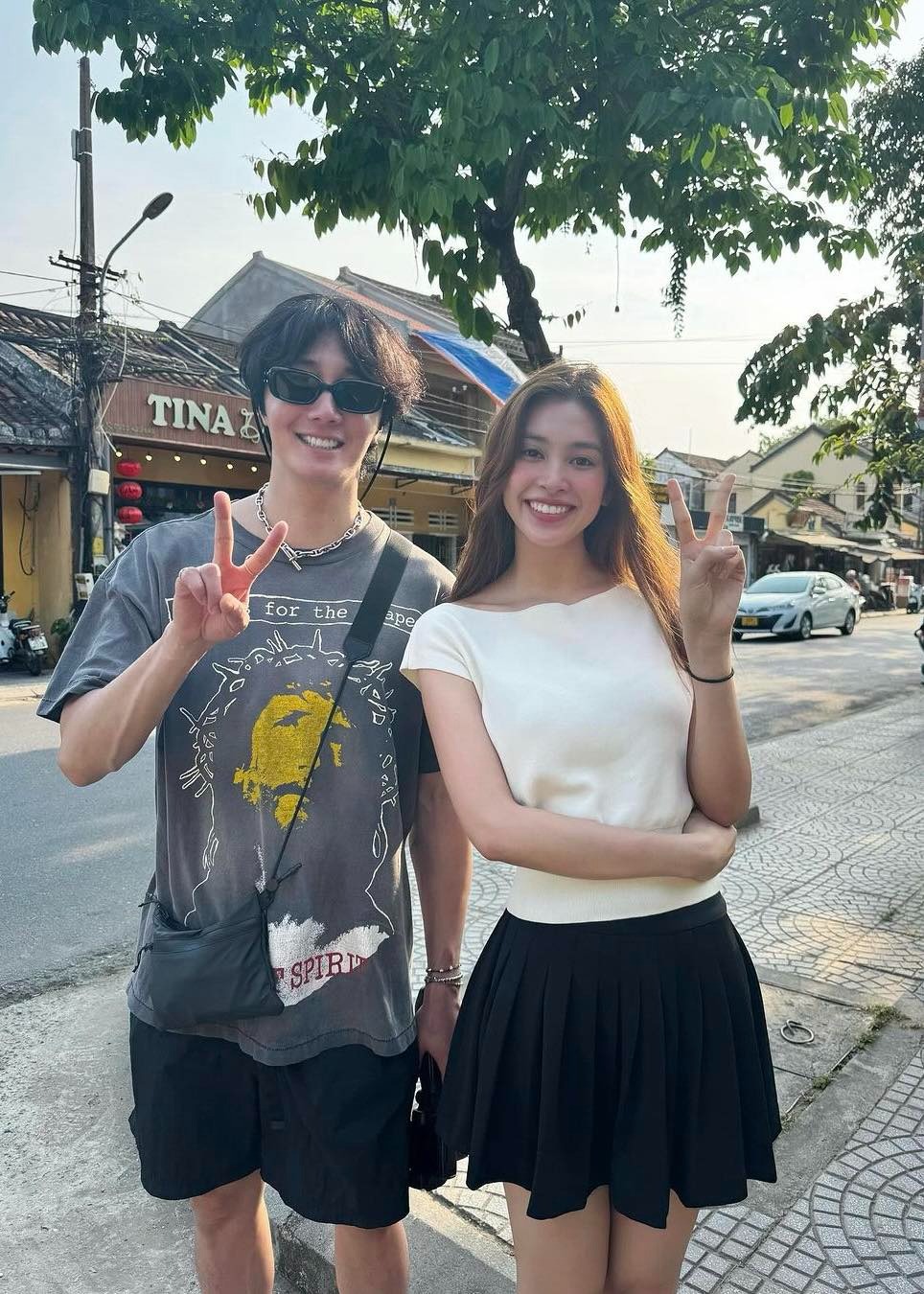 Tiểu Vy gây bão mạng xã hội với khoảnh khắc tình cờ gặp mặt Jung Il Woo, phản ứng của nam tài tử ra sao?- Ảnh 1. Tiểu Vy gây bão mạng xã hội với khoảnh khắc tình cờ gặp mặt Jung Il Woo, phản ứng của nam tài tử ra sao?- Ảnh 1.