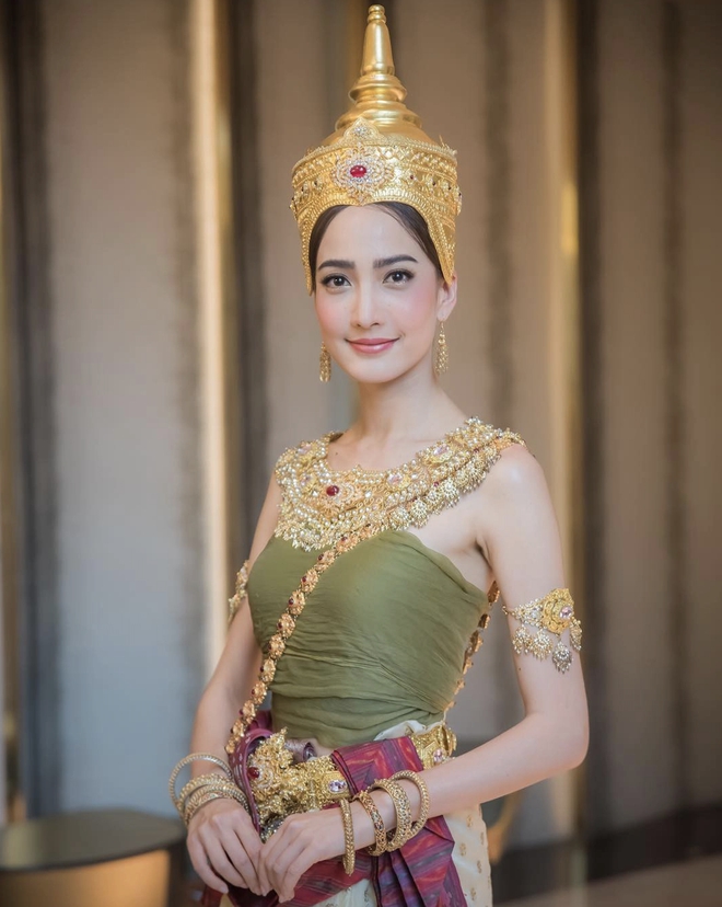 Điểm lại loạt nữ thần Songkran gây bão: Baifern khiến cả khu phố ngẩn ngơ, trùm cuối đang khiến nhiều người hóng nhất- Ảnh 12. Điểm lại loạt nữ thần Songkran gây bão: Baifern khiến cả khu phố ngẩn ngơ, trùm cuối đang khiến nhiều người hóng nhất- Ảnh 12.