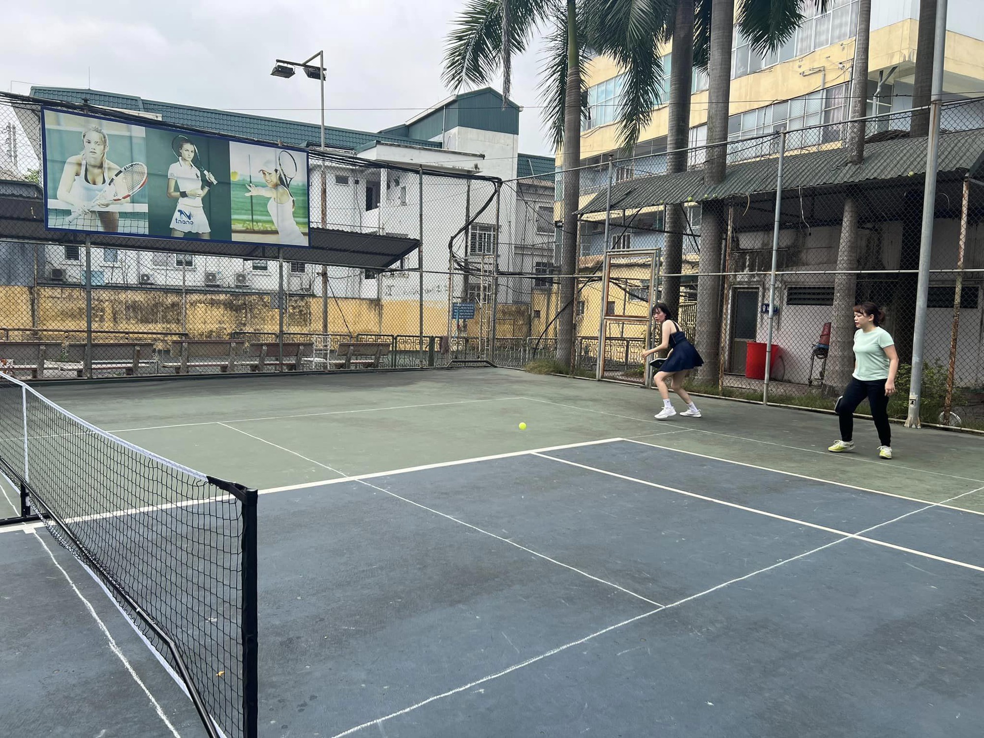 Pickleball - Môn thể thao thời thượng hóa ra "lợi hại" với chị em thế này cơ!- Ảnh 5.