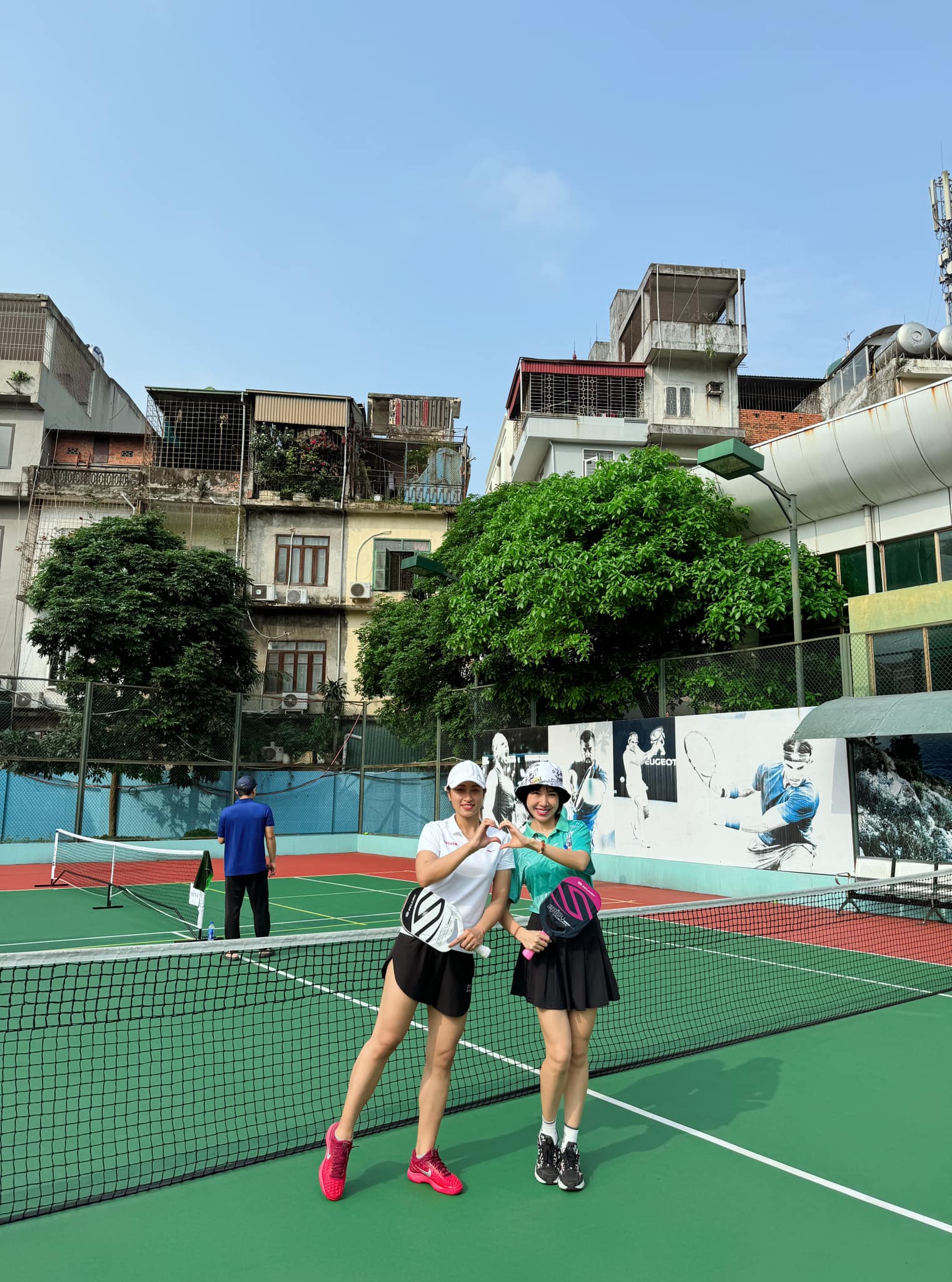 Pickleball - Môn thể thao thời thượng hóa ra "lợi hại" với chị em thế này cơ!- Ảnh 6.