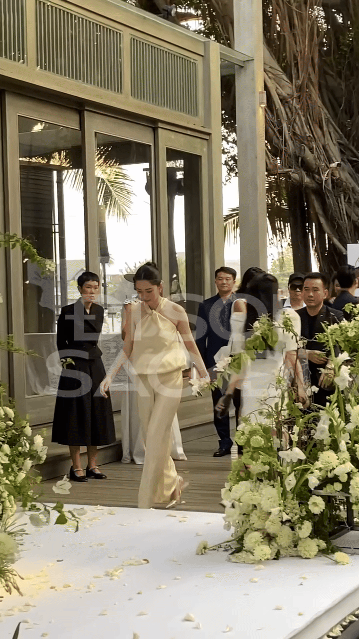 Hôn nhân của Hoa hậu Đặng Thu Thảo: Chồng bị át vía ngay khi gặp mặt, chuẩn bị đón em bé thứ 3- Ảnh 20.