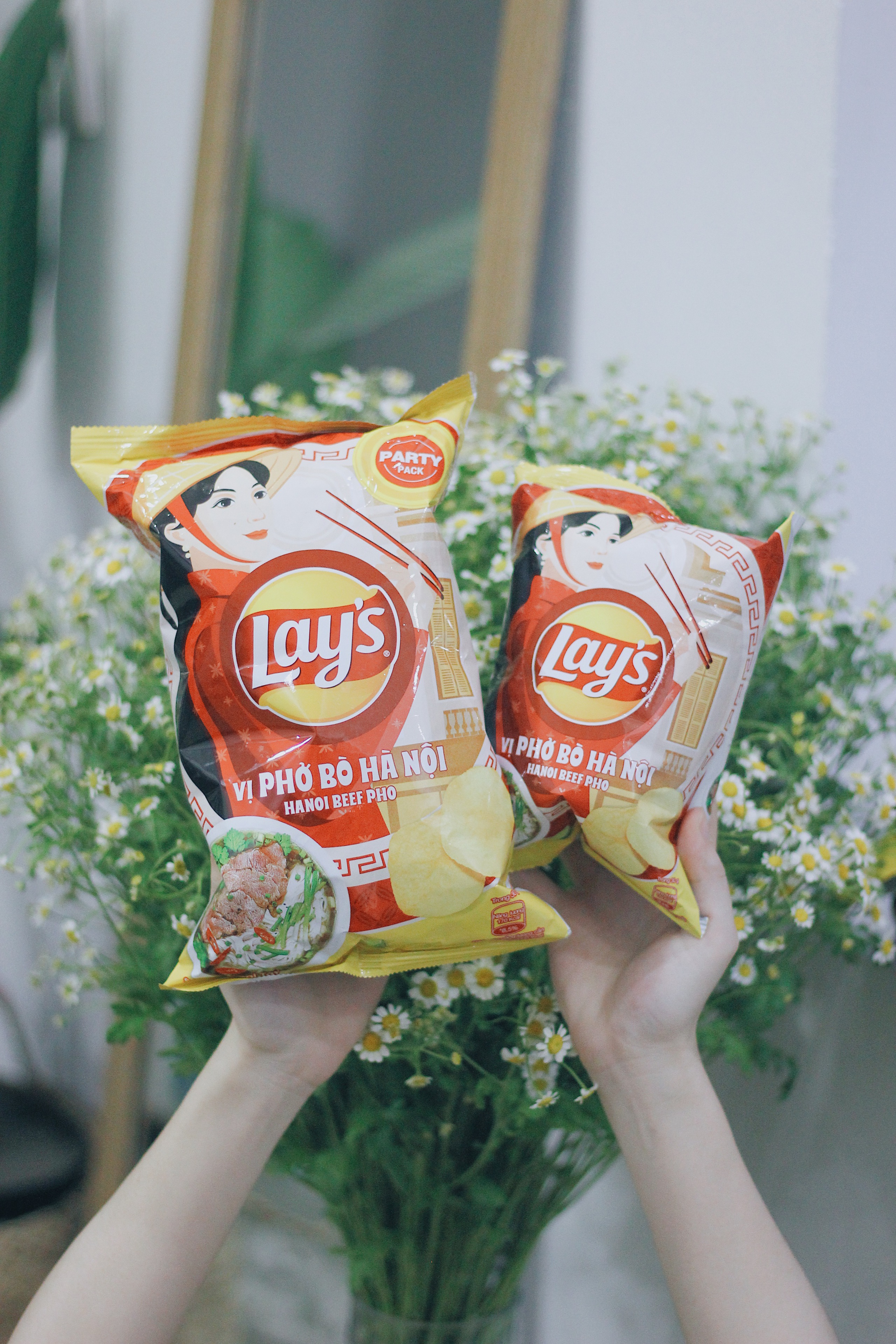 Lần đầu tiên, vị phở bò Hà Nội có trong snack: Hương vị phở khi đưa vào món ăn vặt thì sẽ thế nào?- Ảnh 1.