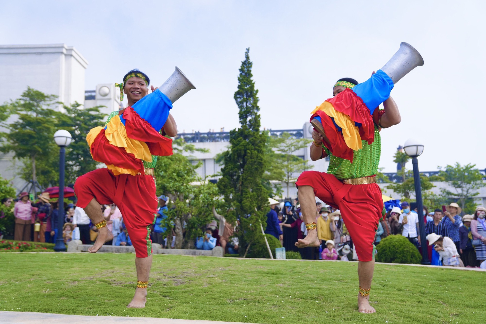 "Độc lạ" văn hóa Khmer được tái hiện sinh động trên núi Bà Đen, Tây Ninh- Ảnh 5. "Độc lạ" văn hóa Khmer được tái hiện sinh động trên núi Bà Đen, Tây Ninh- Ảnh 5.