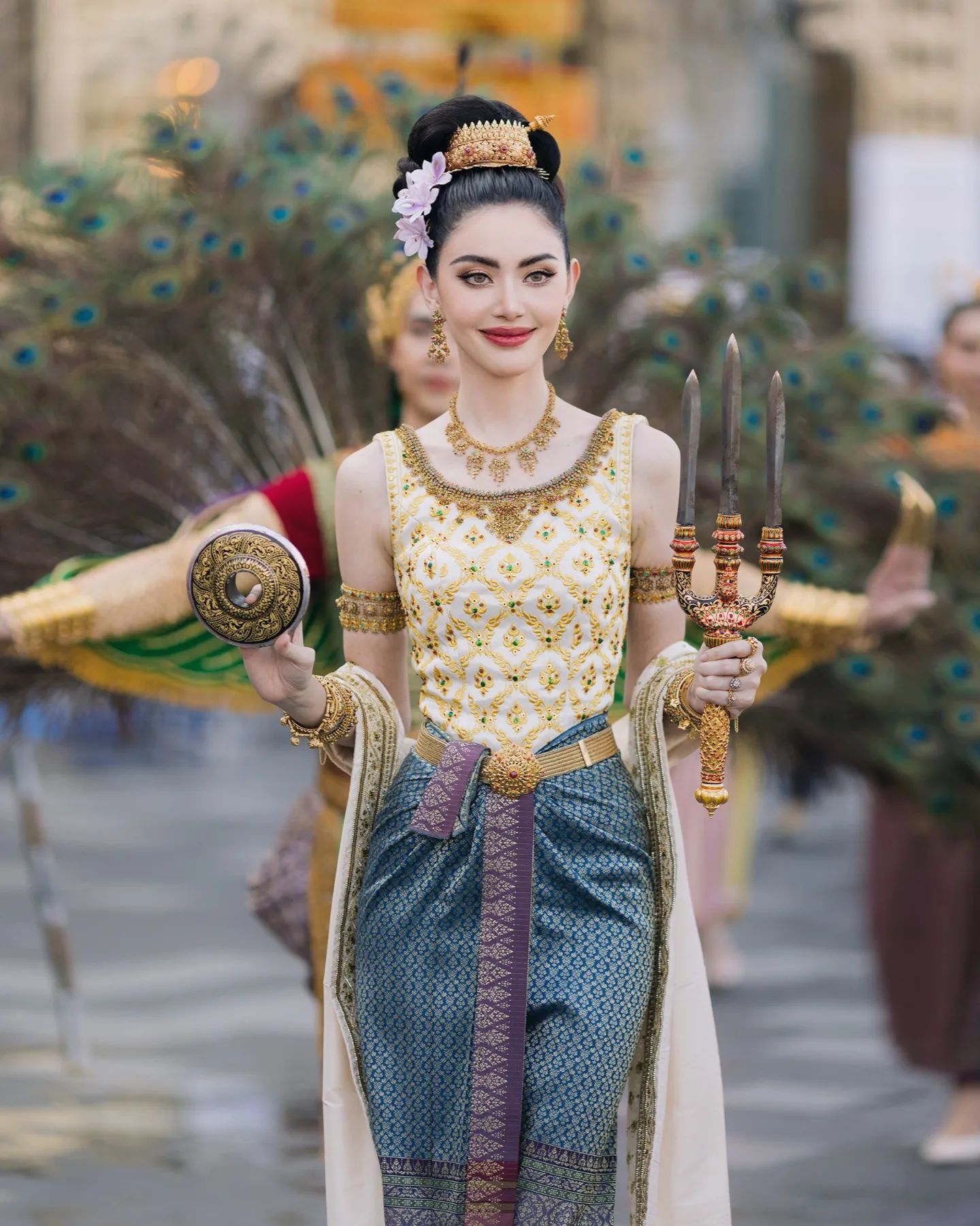 7 nữ thần Songkran 2024 “bất phân thắng bại”: 2 bạn thân Lisa so kè nhan sắc, trùm cuối gây xao xuyến cực mạnh- Ảnh 19.