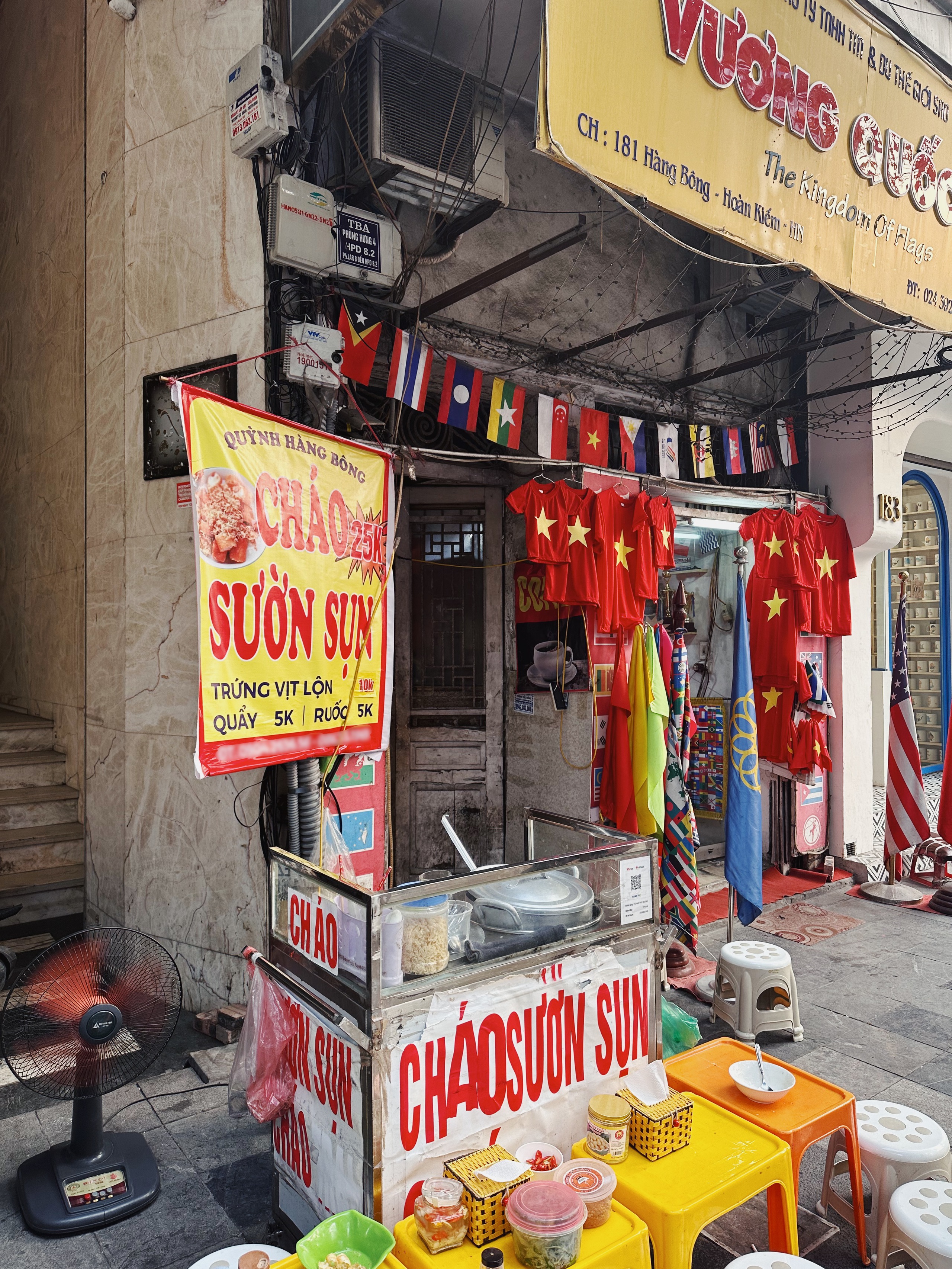 Chủ quán “cháo sườn 9.0 IELTS” lên tiếng khi bị chê đắt đỏ: “Bát ăn thử giá 20.000 đồng tôi thấy hợp lý”- Ảnh 3. Chủ quán “cháo sườn 9.0 IELTS” lên tiếng khi bị chê đắt đỏ: “Bát ăn thử giá 20.000 đồng tôi thấy hợp lý”- Ảnh 3.