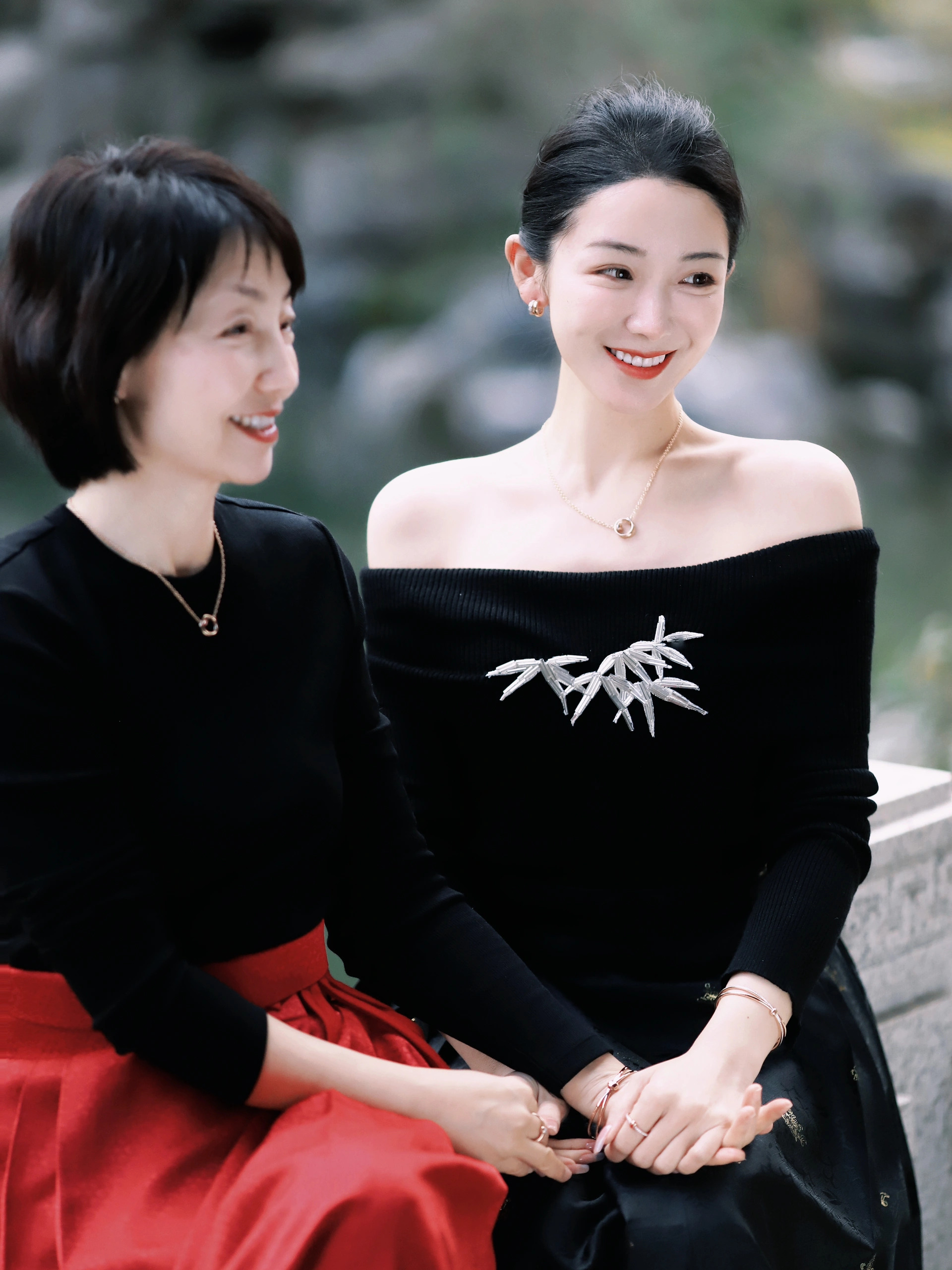 Khoe ảnh chụp với mẹ ruột, "phú bà" Đào Hỷ Nhi khiến cư dân mạng hiểu phong thái "giàu ba đời" là gì!- Ảnh 4.