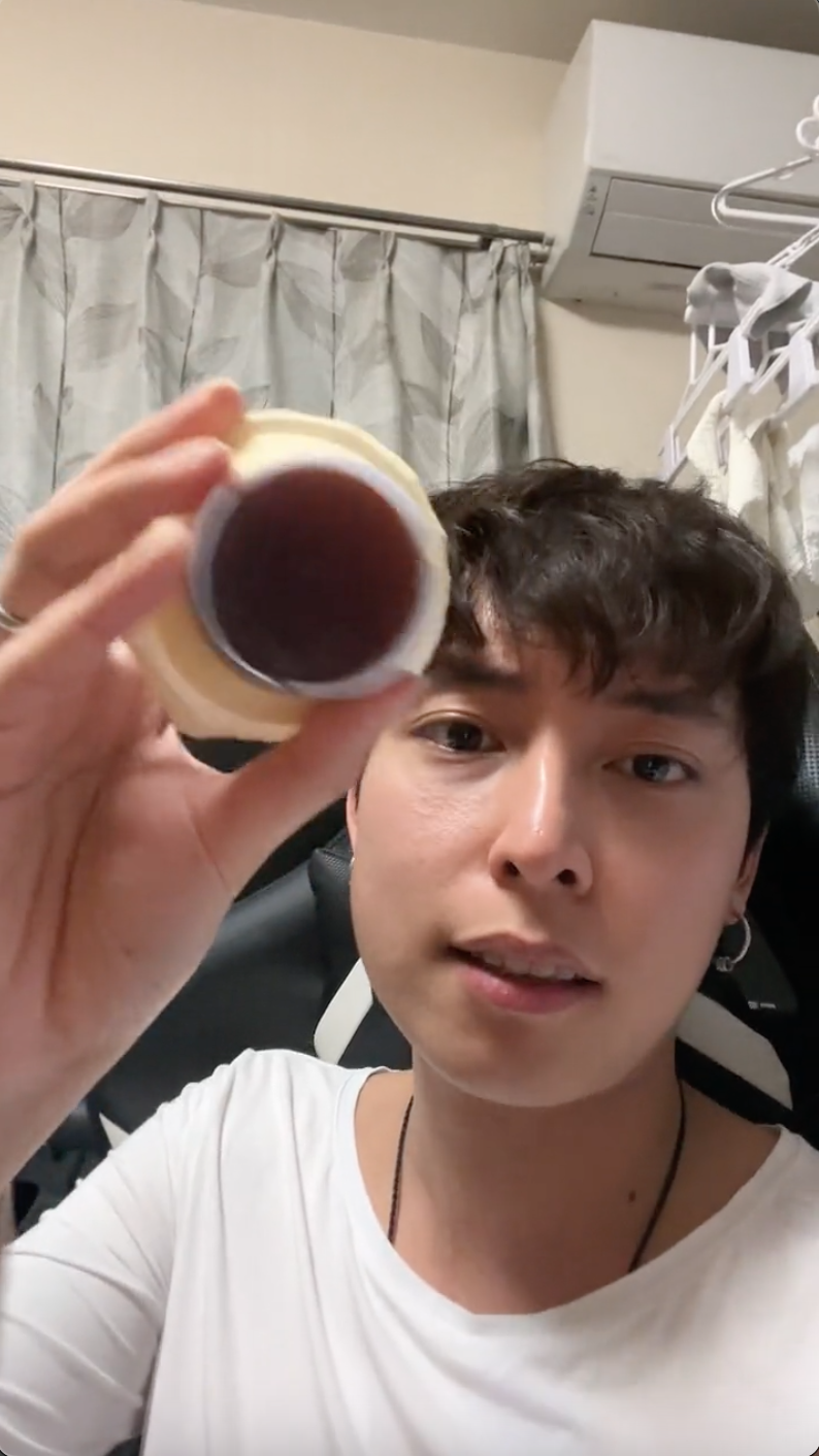 TikToker "bóc trần" sản phẩm pudding ở Nhật: Liệu có thật sự tinh tế như nhiều người từng ca ngợi?- Ảnh 5. TikToker "bóc trần" sản phẩm pudding ở Nhật: Liệu có thật sự tinh tế như nhiều người từng ca ngợi?- Ảnh 5.