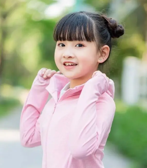 Test khả năng chống tia UV của áo chống nắng thương hiệu nổi tiếng, mẹ thông thái nhất định chọn cho con loại 2, 3- Ảnh 6.