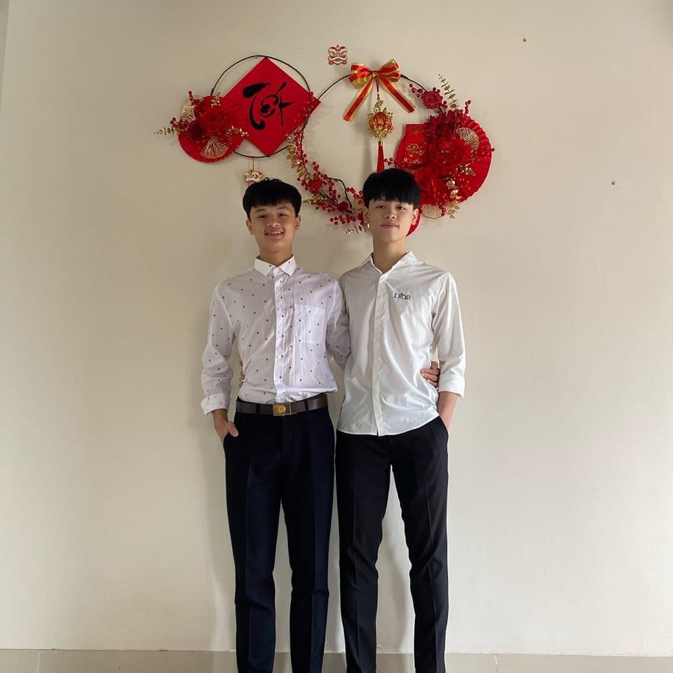 Cực phẩm hội tụ: Anh em ruột rủ nhau ẵm học bổng khủng vào Trường ĐH FPT- Ảnh 1. Cực phẩm hội tụ: Anh em ruột rủ nhau ẵm học bổng khủng vào Trường ĐH FPT- Ảnh 1.