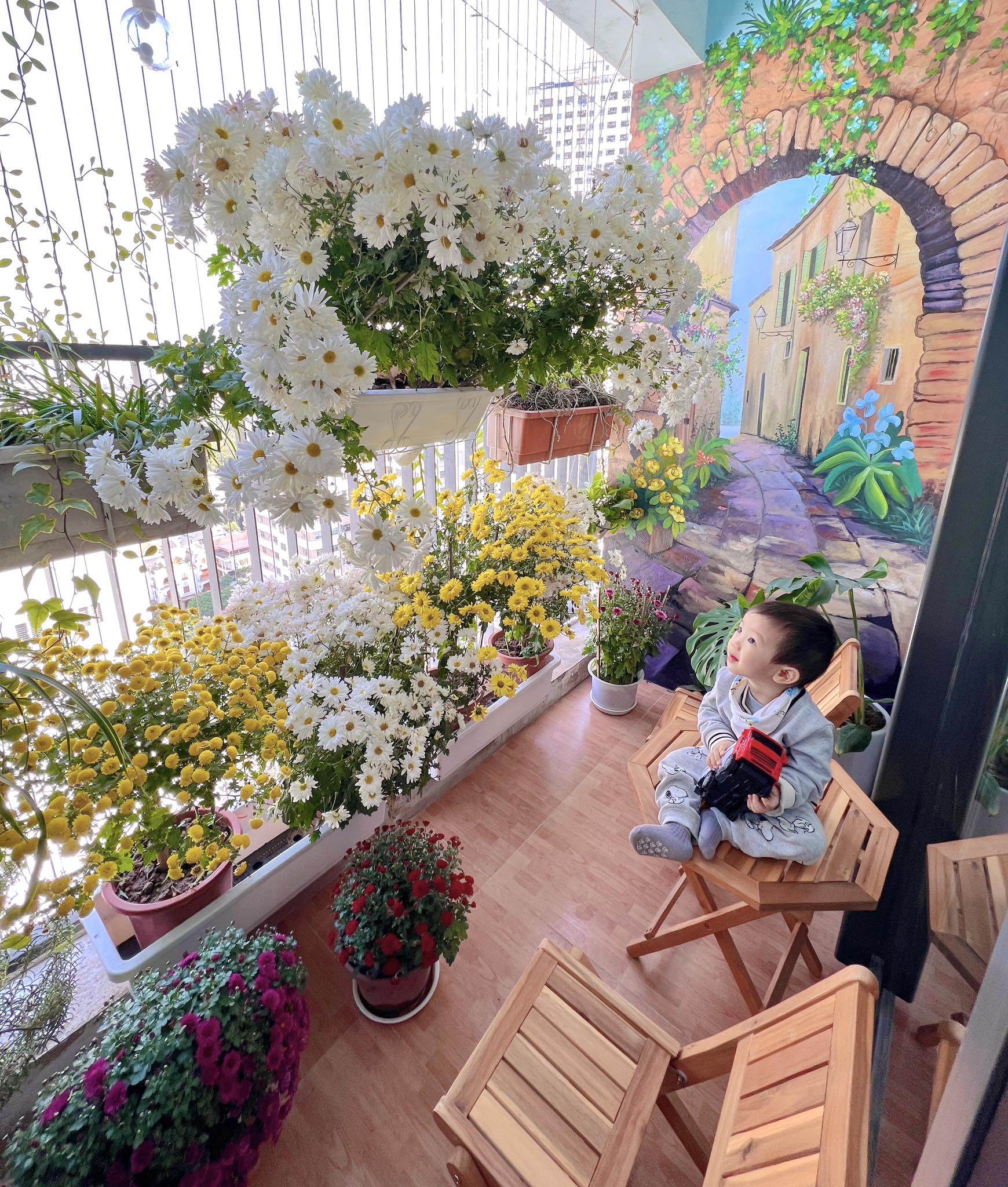 Vườn cẩm tú cầu trên không hút hơn 10.000 like, dân mạng trầm trồ: Không cần đi Đà Lạt cũng được "chữa lành"- Ảnh 10.