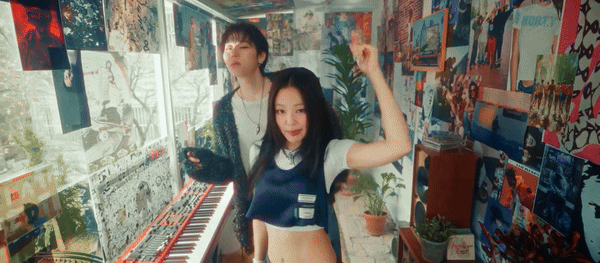 Hot nhất lúc này là Jennie và vòng eo bé xíu của cô ấy!- Ảnh 5. Hot nhất lúc này là Jennie và vòng eo bé xíu của cô ấy!- Ảnh 5.