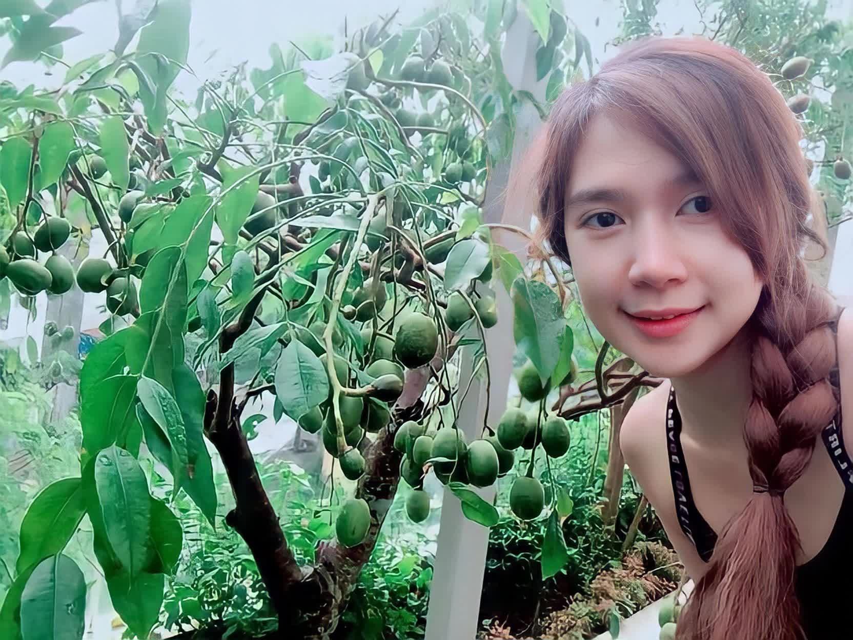 Đại gia U60 đưa mỹ nhân kém 17 tuổi về biệt thự ngoại ô trị giá hàng triệu đô để học trồng rau, làm vườn- Ảnh 9.