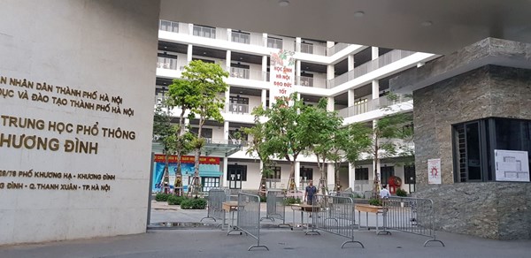 Trường THPT công lập TO ĐẸP, có đủ bể bơi, sân tập ở quận Thanh Xuân: Thành lập chưa lâu nhưng thành tích "không vừa"- Ảnh 2. Trường THPT công lập TO ĐẸP, có đủ bể bơi, sân tập ở quận Thanh Xuân: Thành lập chưa lâu nhưng thành tích "không vừa"- Ảnh 2.