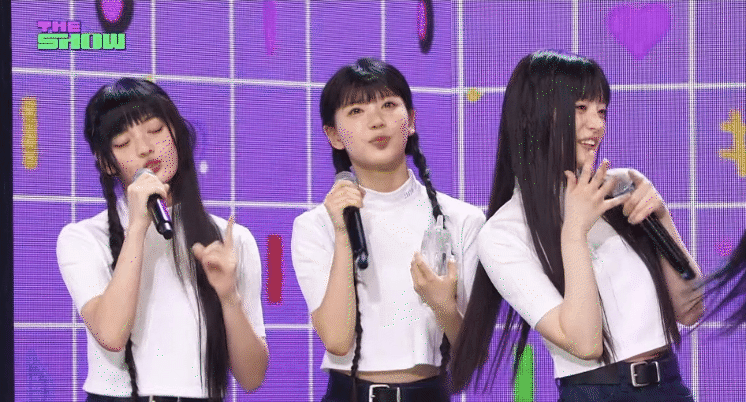 BLACKPINK viral trở lại vì encore gây tranh cãi của "em gái NewJeans": Đẳng cấp nhóm nữ toàn cầu vẫn khác!- Ảnh 2. BLACKPINK viral trở lại vì encore gây tranh cãi của "em gái NewJeans": Đẳng cấp nhóm nữ toàn cầu vẫn khác!- Ảnh 2.