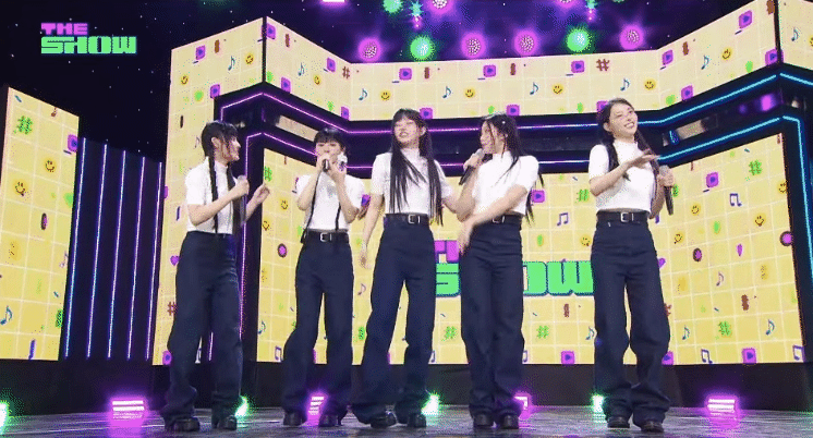 BLACKPINK viral trở lại vì encore gây tranh cãi của "em gái NewJeans": Đẳng cấp nhóm nữ toàn cầu vẫn khác!- Ảnh 3. BLACKPINK viral trở lại vì encore gây tranh cãi của "em gái NewJeans": Đẳng cấp nhóm nữ toàn cầu vẫn khác!- Ảnh 3.