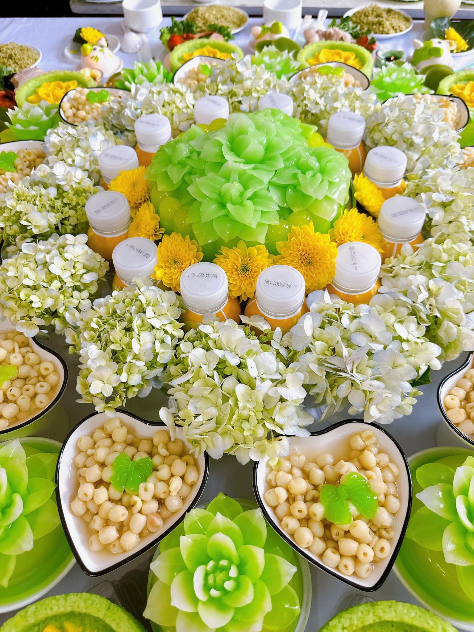 Ngắm những bữa tiệc đầy tháng và thôi nôi "đẹp như tranh vẽ" cho con của hội bỉm sữa- Ảnh 5.