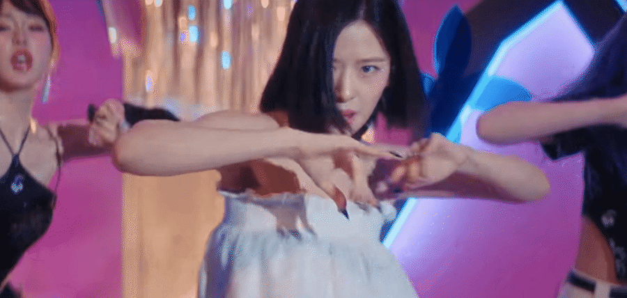 Vừa comeback nhóm nhạc của Jang Wonyoung đã gây tranh cãi- Ảnh 11.