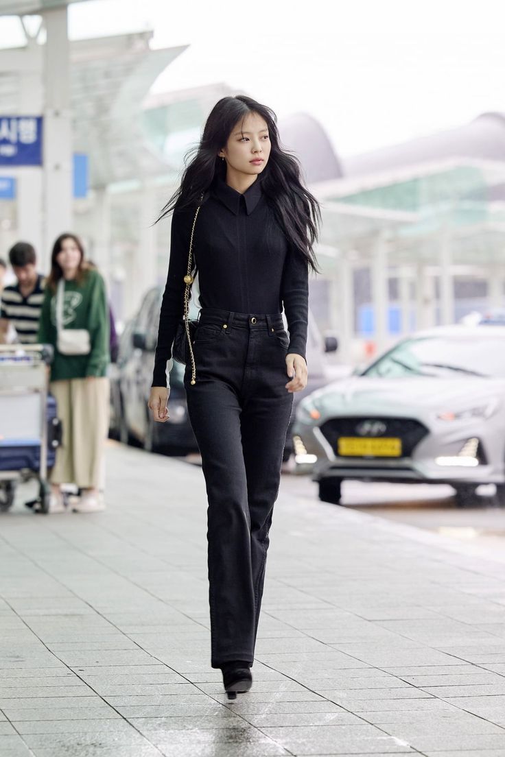 "Đại ca" Jennie tuy không cao nhưng vẫn khiến người khác ngước nhìn nhờ 3 chiêu "kéo dài chân"- Ảnh 5.