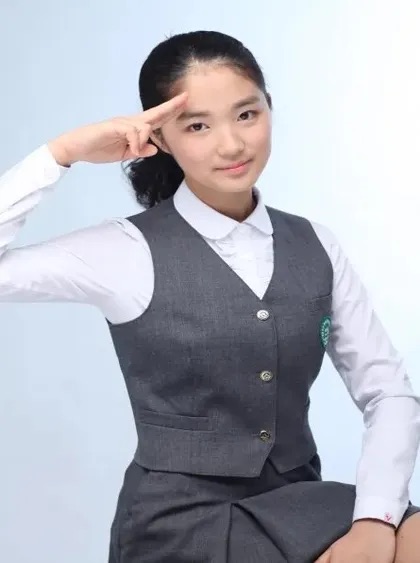 Nữ chính Lovely Runner gây sốt khi lộ ảnh thời trung học, nhan sắc ra sao mà dân tình bàn tán không ngớt?- Ảnh 4.
