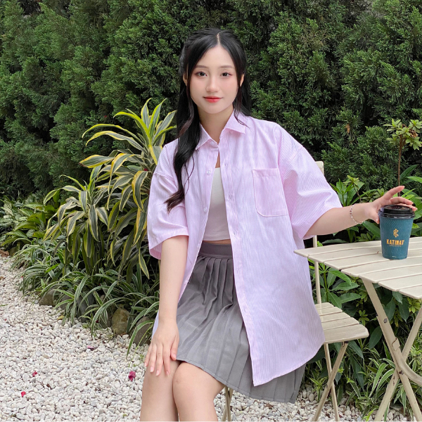 Phu nhân thiếu gia tập đoàn may mặc mê diện áo sơ mi: Có 3 chiêu để tuyệt xinh lại không gây nhàm chán- Ảnh 6. Phu nhân thiếu gia tập đoàn may mặc mê diện áo sơ mi: Có 3 chiêu để tuyệt xinh lại không gây nhàm chán- Ảnh 6.