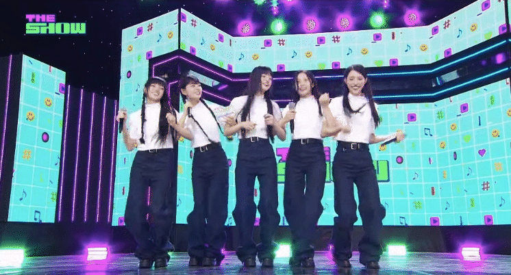 BABYMONSTER gây sốt vì hát chay không nhạc ở fanmeeting, "đối thủ" ILLIT cũng viral nhưng do... hát nhép- Ảnh 3.