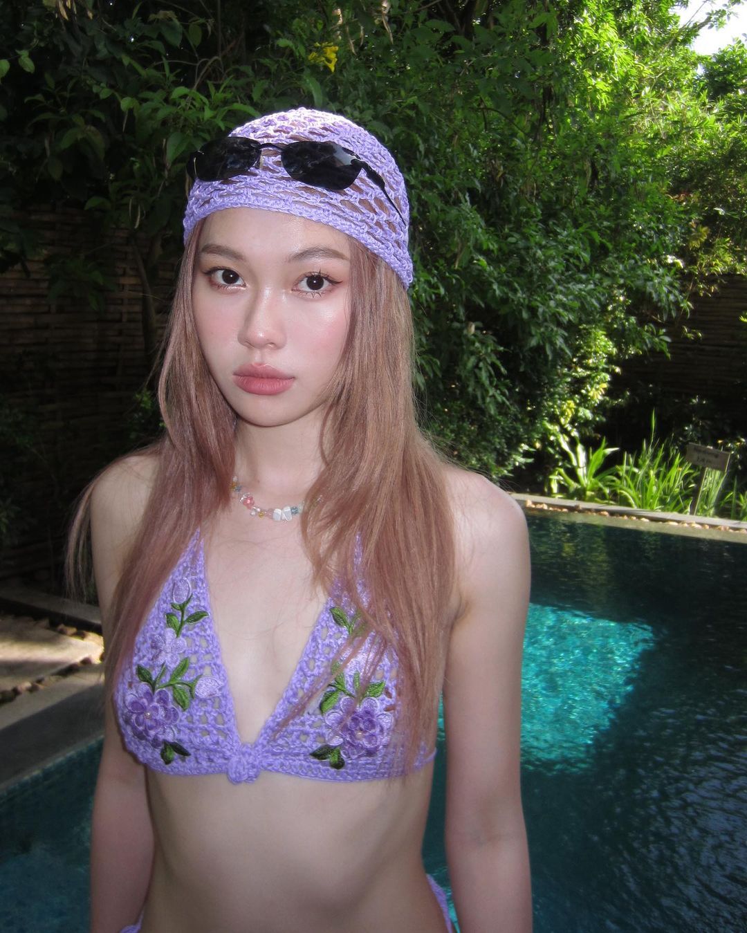 Cô gái có gần 60 triệu "like" trên TikTok: Diện bikini siêu cuốn, ngắm xong bạn sẽ muốn học theo- Ảnh 10.