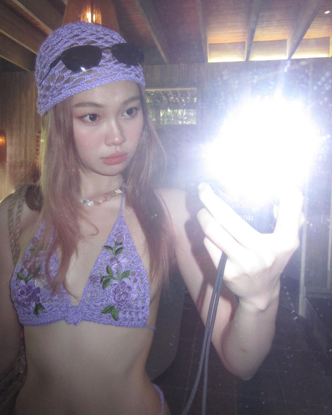 Cô gái có gần 60 triệu "like" trên TikTok: Diện bikini siêu cuốn, ngắm xong bạn sẽ muốn học theo- Ảnh 12.