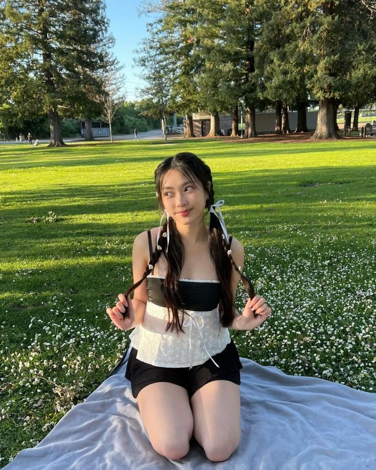 6 kiểu áo “ngoan xinh iu” bạn nhất định phải có để hè này mặc đi đâu cũng được khen- Ảnh 13. 6 kiểu áo “ngoan xinh iu” bạn nhất định phải có để hè này mặc đi đâu cũng được khen- Ảnh 13.