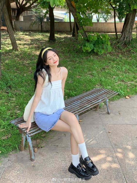 6 kiểu áo “ngoan xinh iu” bạn nhất định phải có để hè này mặc đi đâu cũng được khen- Ảnh 17. 6 kiểu áo “ngoan xinh iu” bạn nhất định phải có để hè này mặc đi đâu cũng được khen- Ảnh 17.