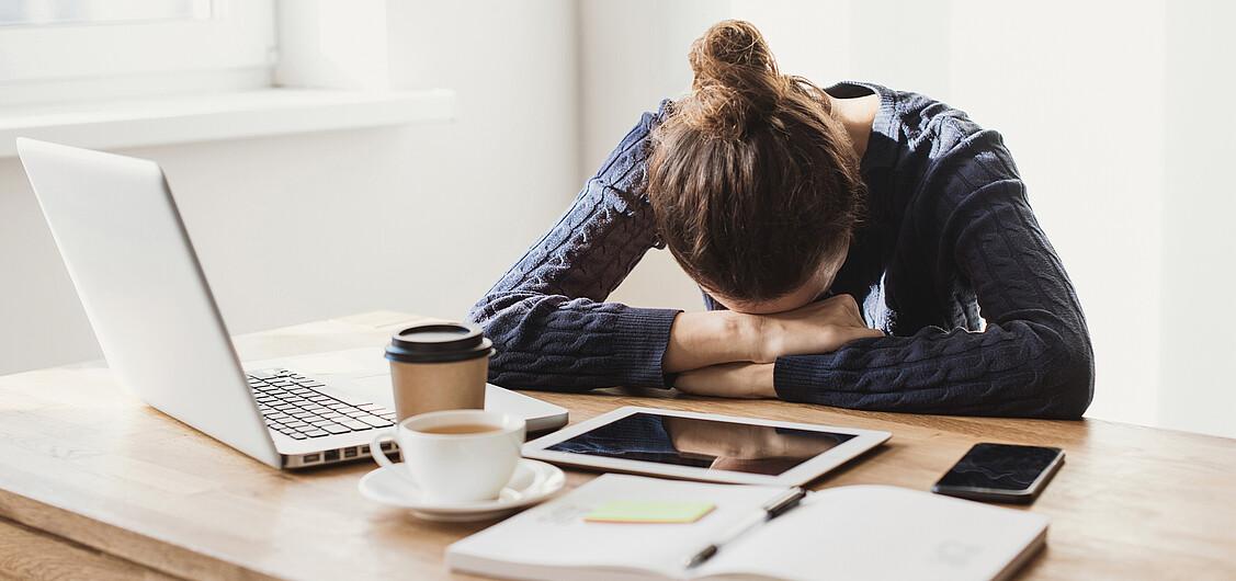 Gen Z mới đi làm: khó khăn và áp lực nhưng không nản lòng- Ảnh 2.