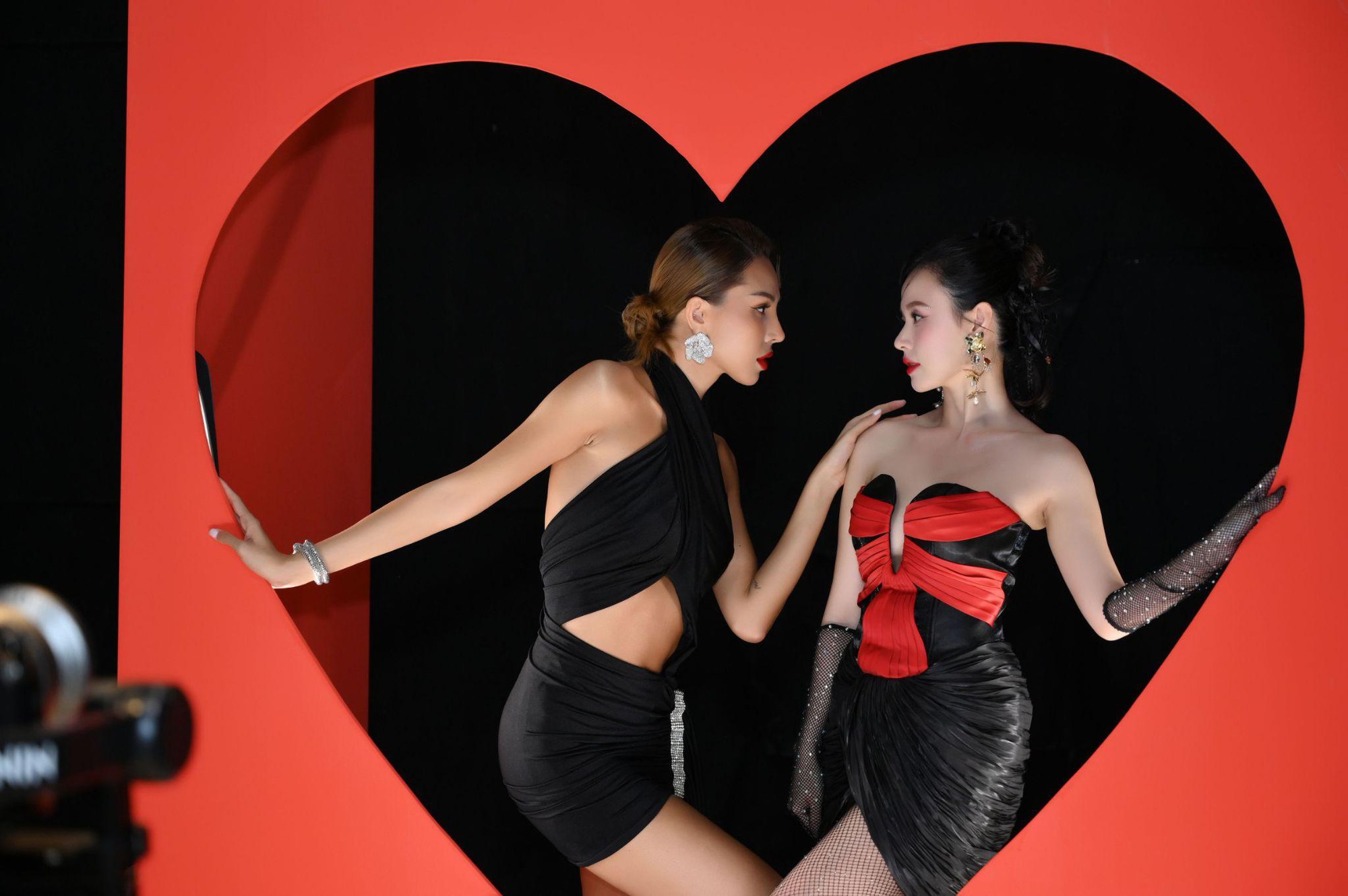 Vũ Khắc Tiệp bất ngờ làm host chương trình ghép đôi thực tế siêu hot- Ảnh 4.