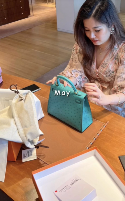 "Bà giáo Lucy" mở lớp dạy phân biệt đồ fake: Tái xuất sau 10 năm ở ẩn, dân chơi bóc đồ hiệu tại store- Ảnh 4.